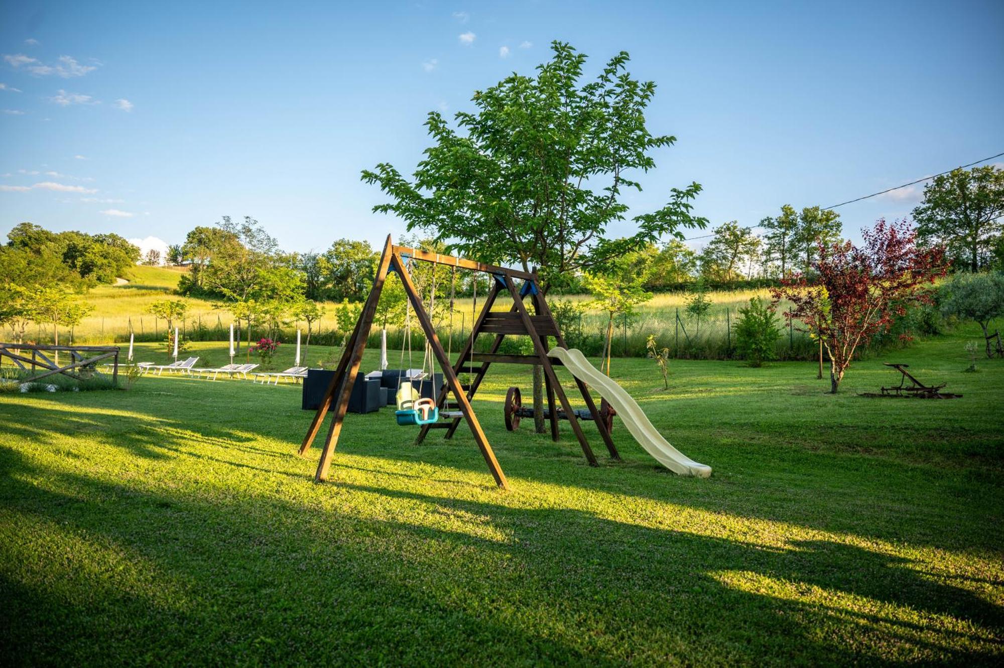 Agriturismo Il Castellaro Sassoferrato ภายนอก รูปภาพ
