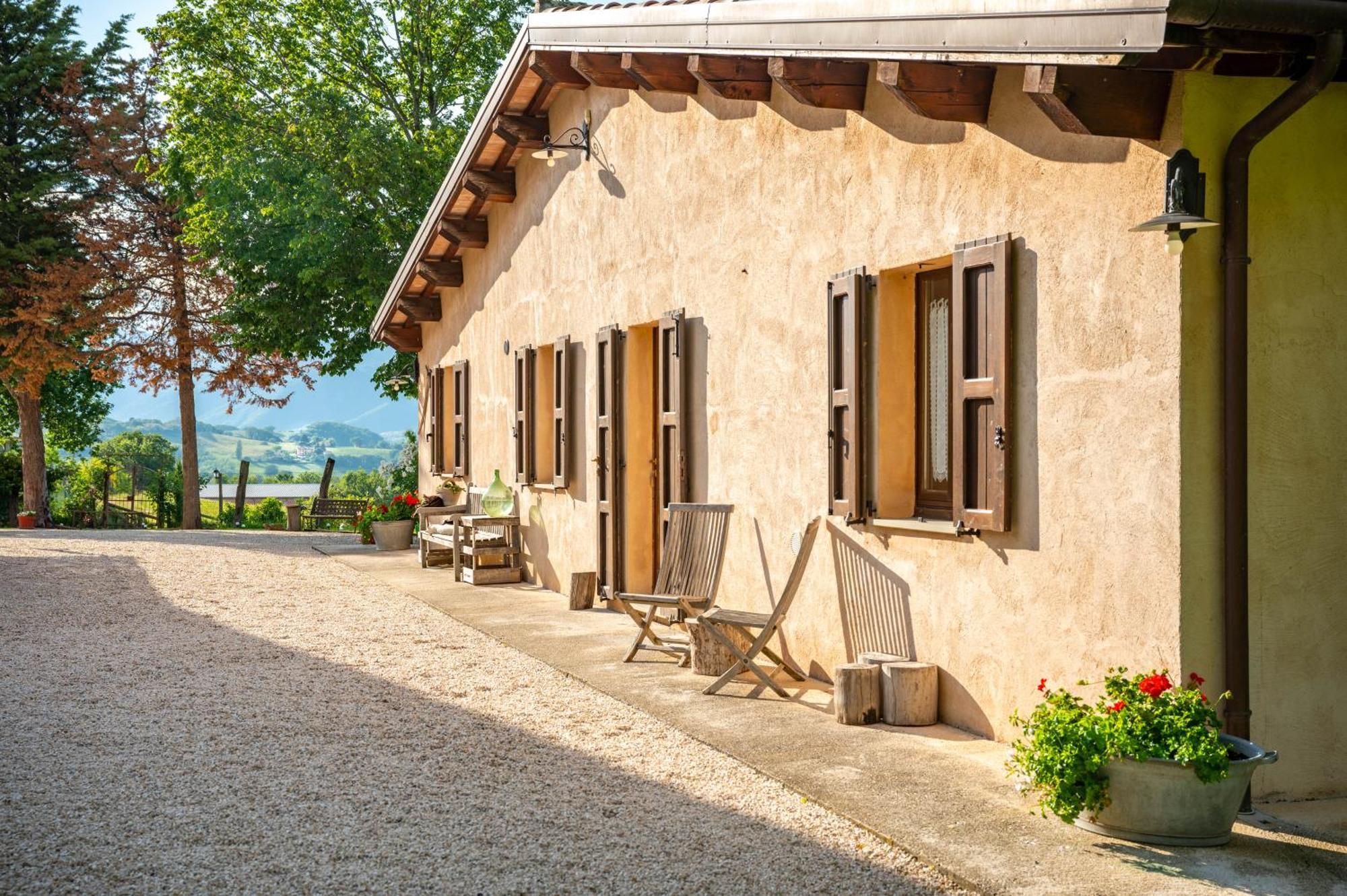 Agriturismo Il Castellaro Sassoferrato ภายนอก รูปภาพ