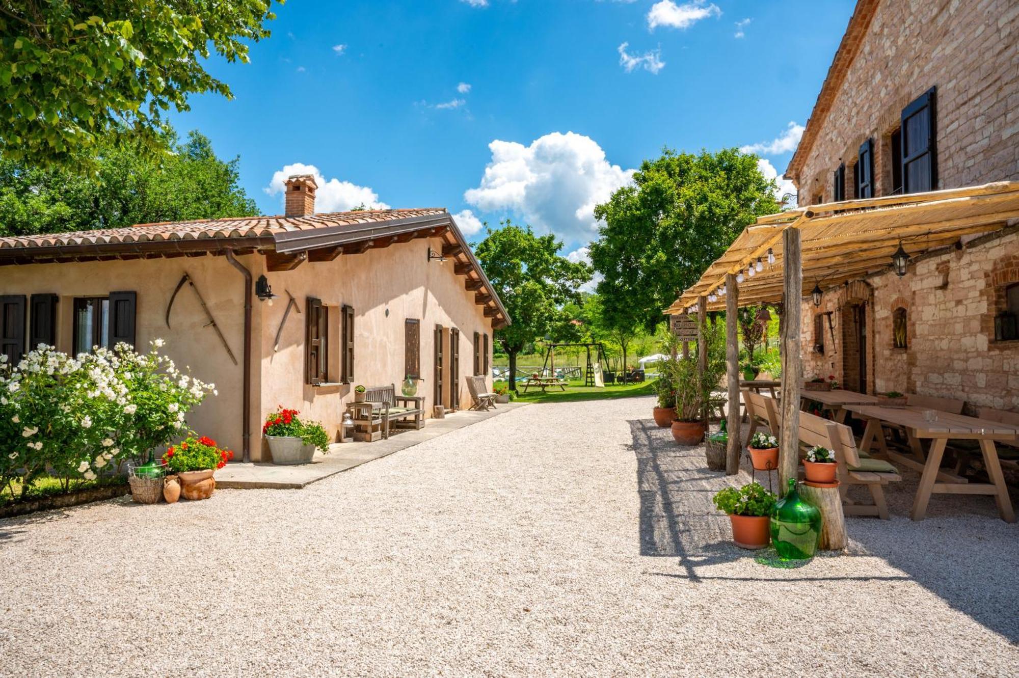 Agriturismo Il Castellaro Sassoferrato ภายนอก รูปภาพ